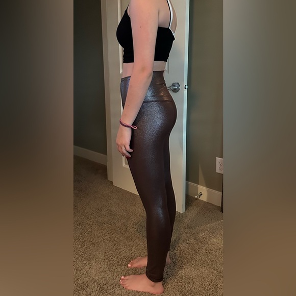 Size 6 Lululemon align high rise 25” pant - shine - Picture 2 of 7